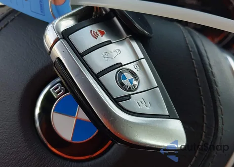 2020 BMW 740I z USA, uszkodzony, nr VIN WBA7T2C07LCD30198